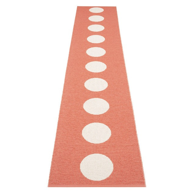 Pappelina_Rug_Vera_Flamingo