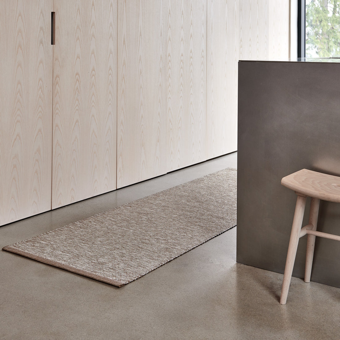 Pappelina_Rug_Sam_Brown_Lifestyle