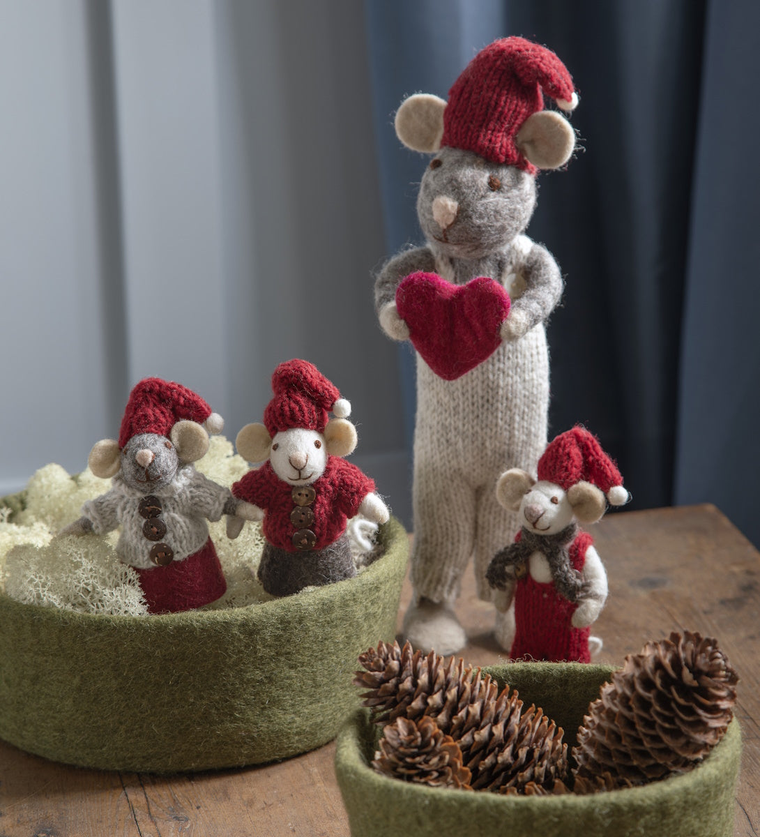 Gry & Sif Mouse Girl Big White with Heart