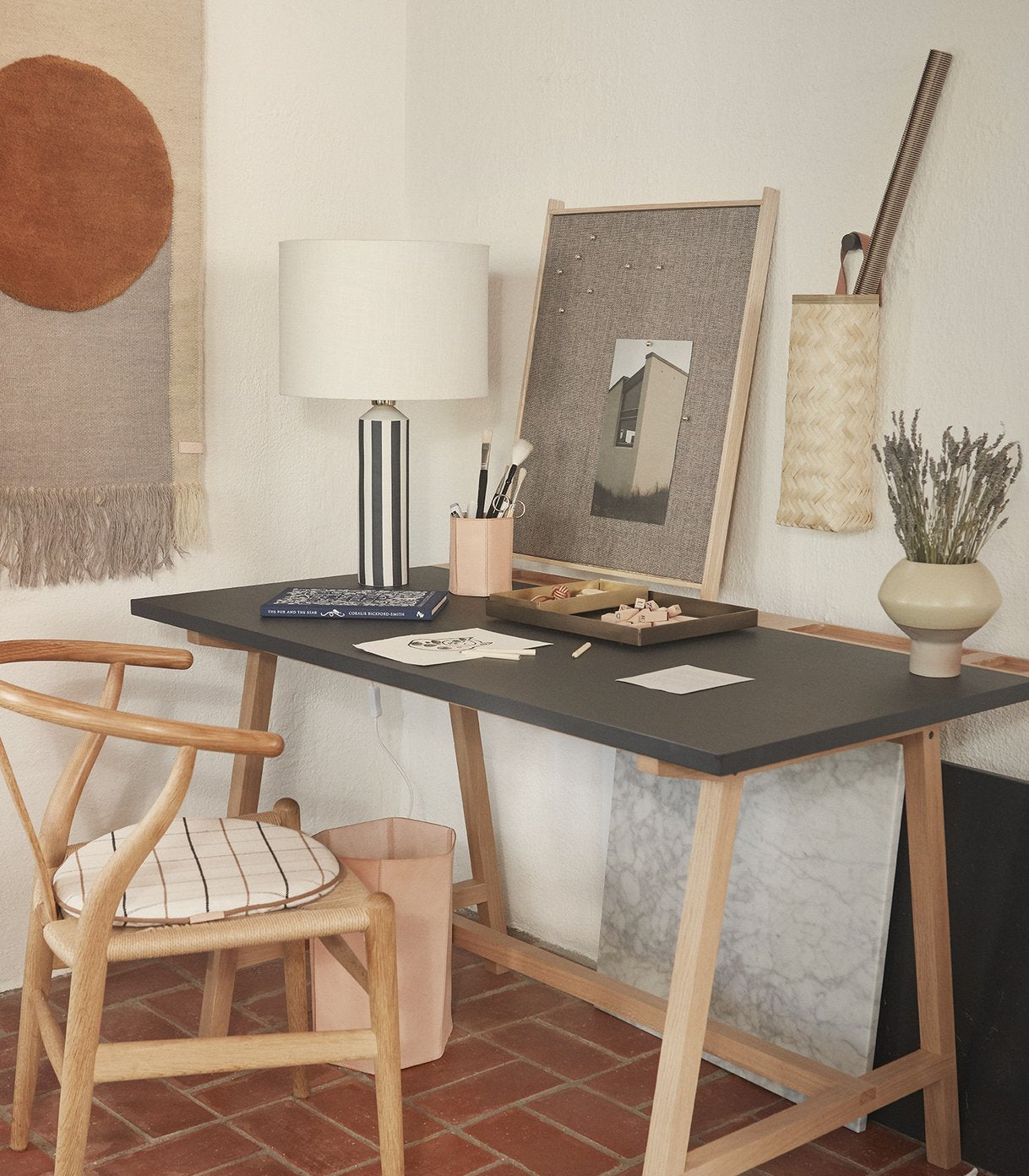 OYOY Toppu Ceramic Lamp white-black