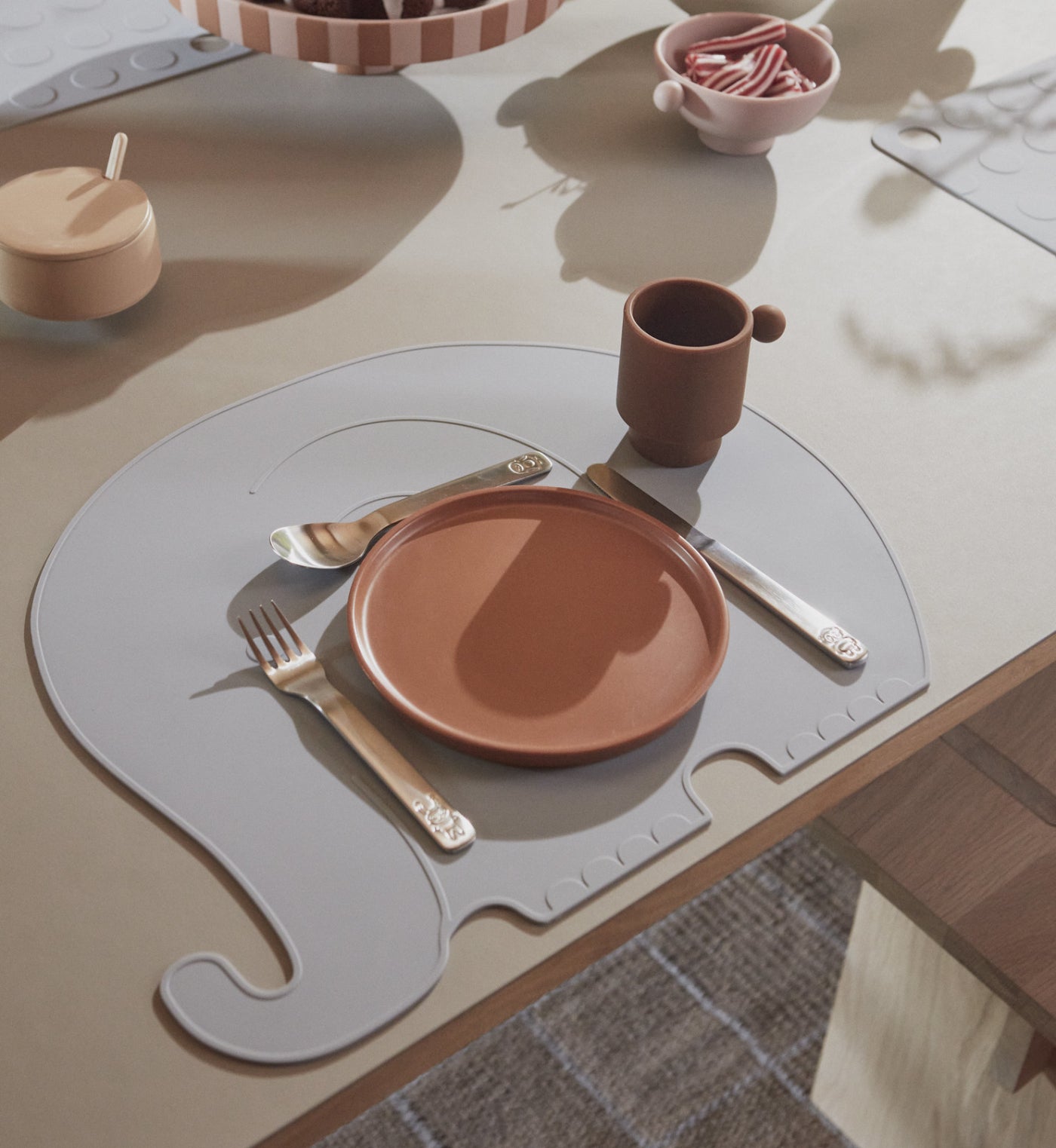 OYOY Placemat Henry Elephant Pale Blue