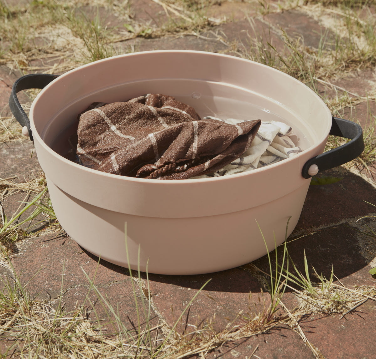 OYOY Mio Wash Tub Black